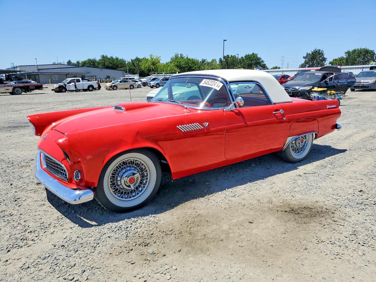 Salvage Ford Thunderbir Image