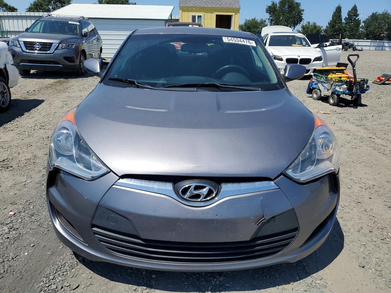 Hyundai VELOSTER Base