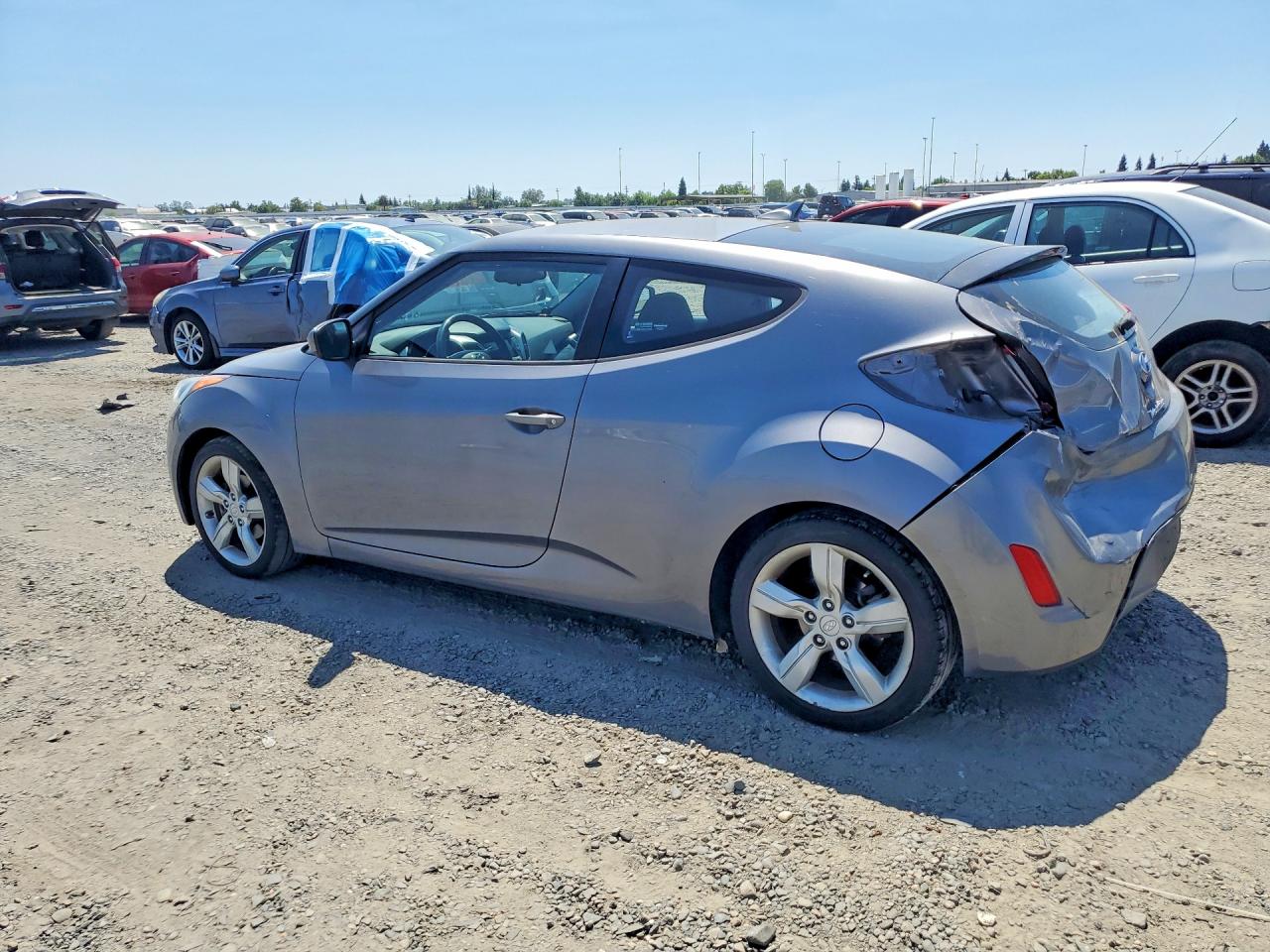 Hyundai VELOSTER Base