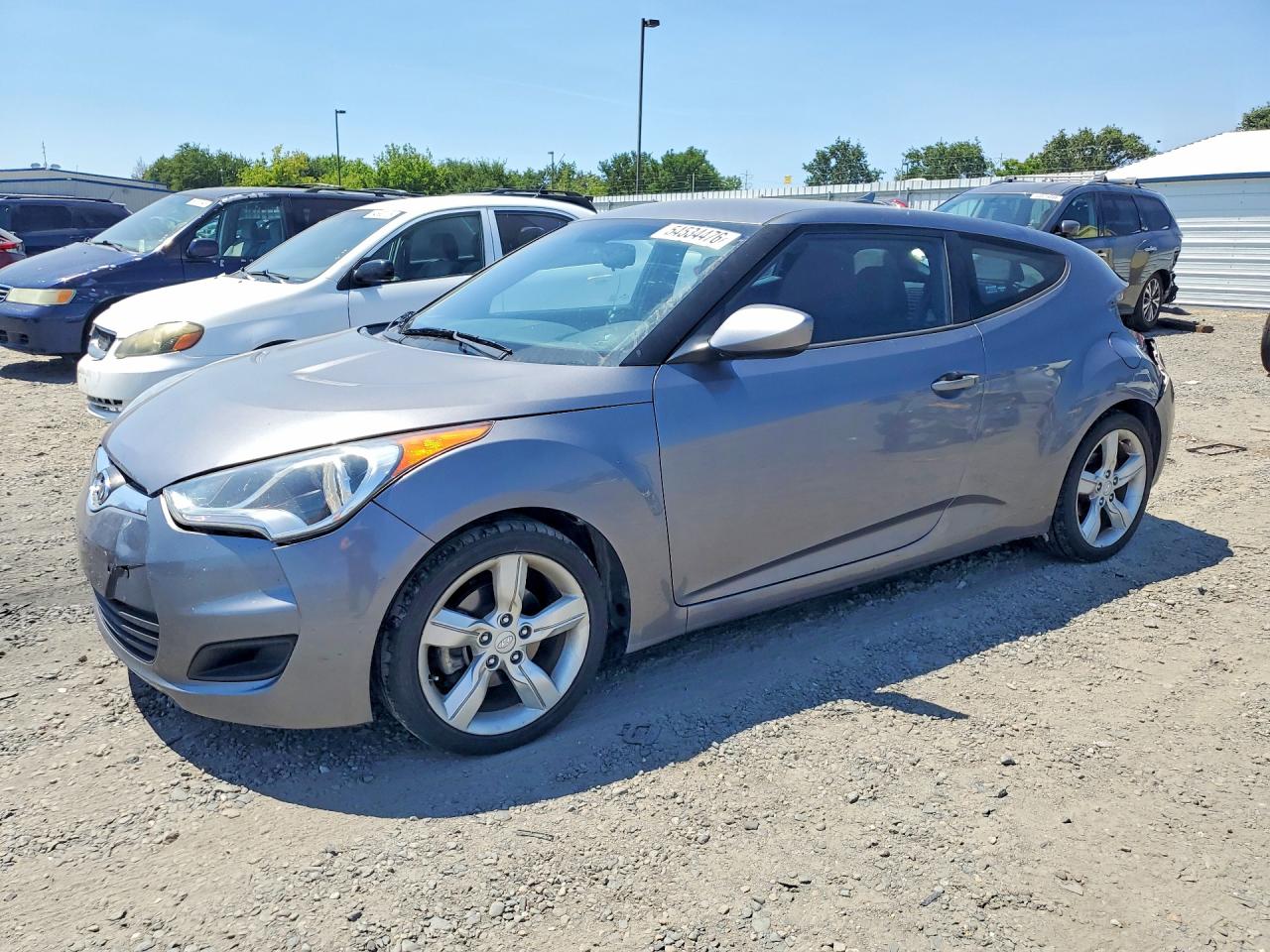 Salvage Hyundai VELOSTER Image