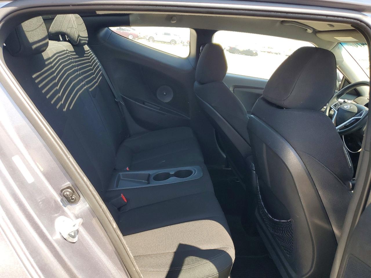 Hyundai VELOSTER Base