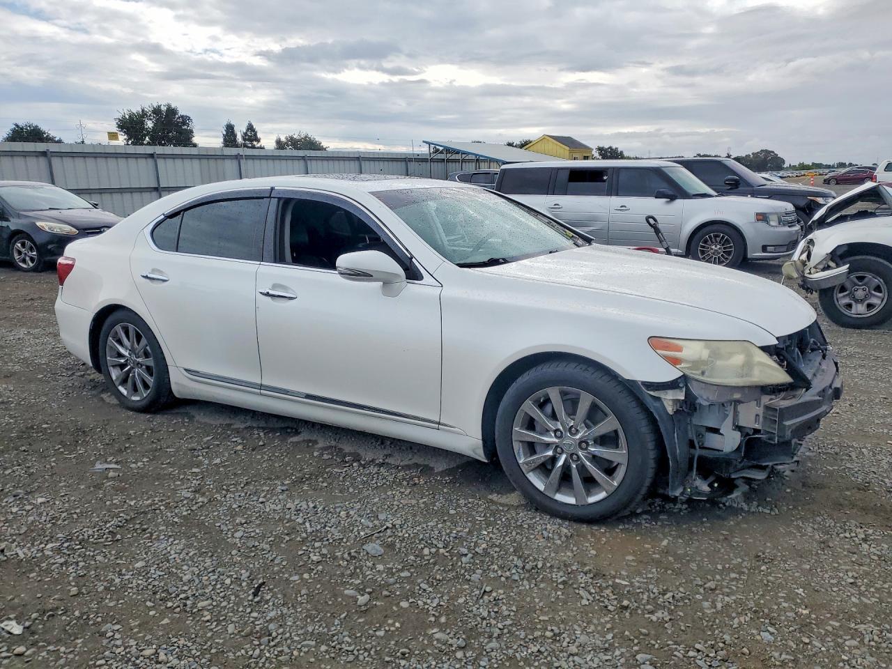Lexus LS 460