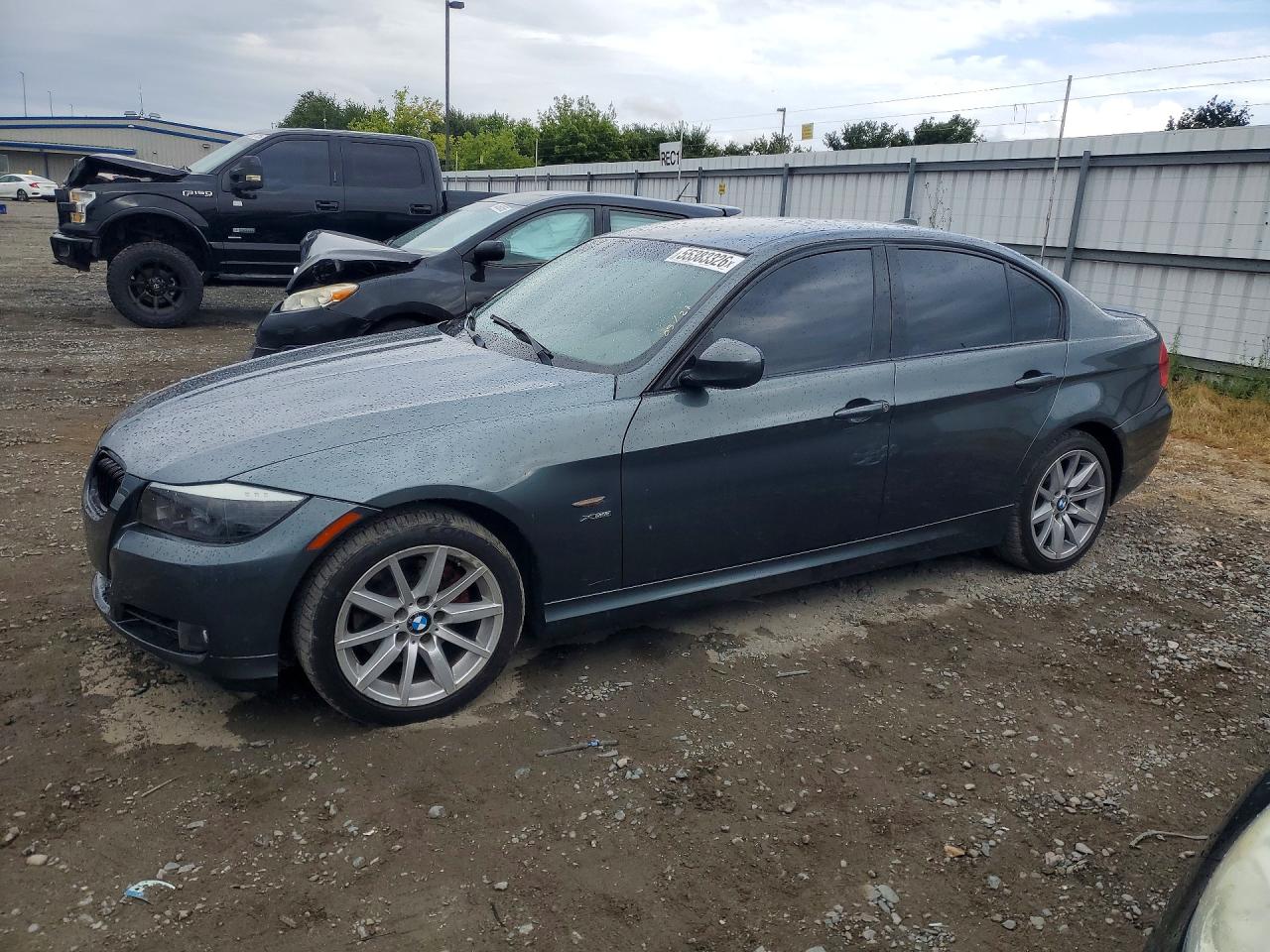 Salvage BMW 3 Series Image