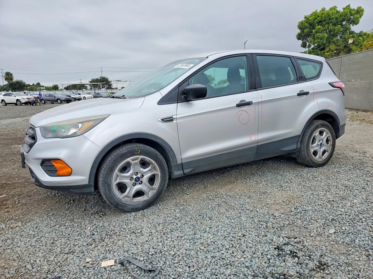 Salvage Ford Escape Image