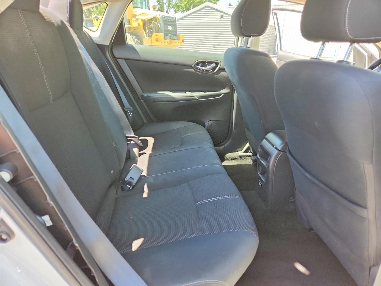 Nissan Sentra S