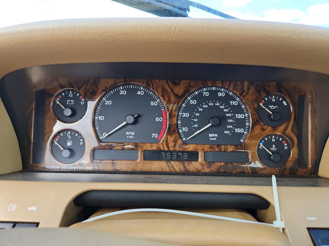 Jaguar Xj6