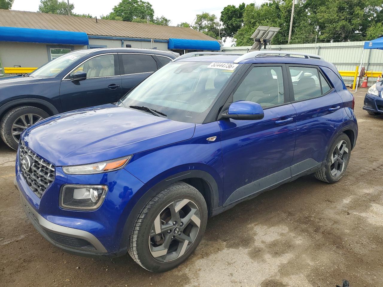 Salvage Hyundai VENUE Image