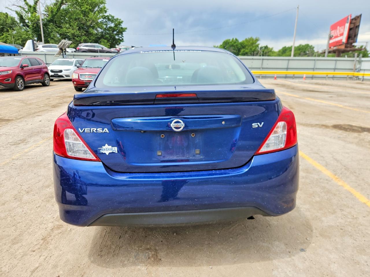 Nissan Versa Sv