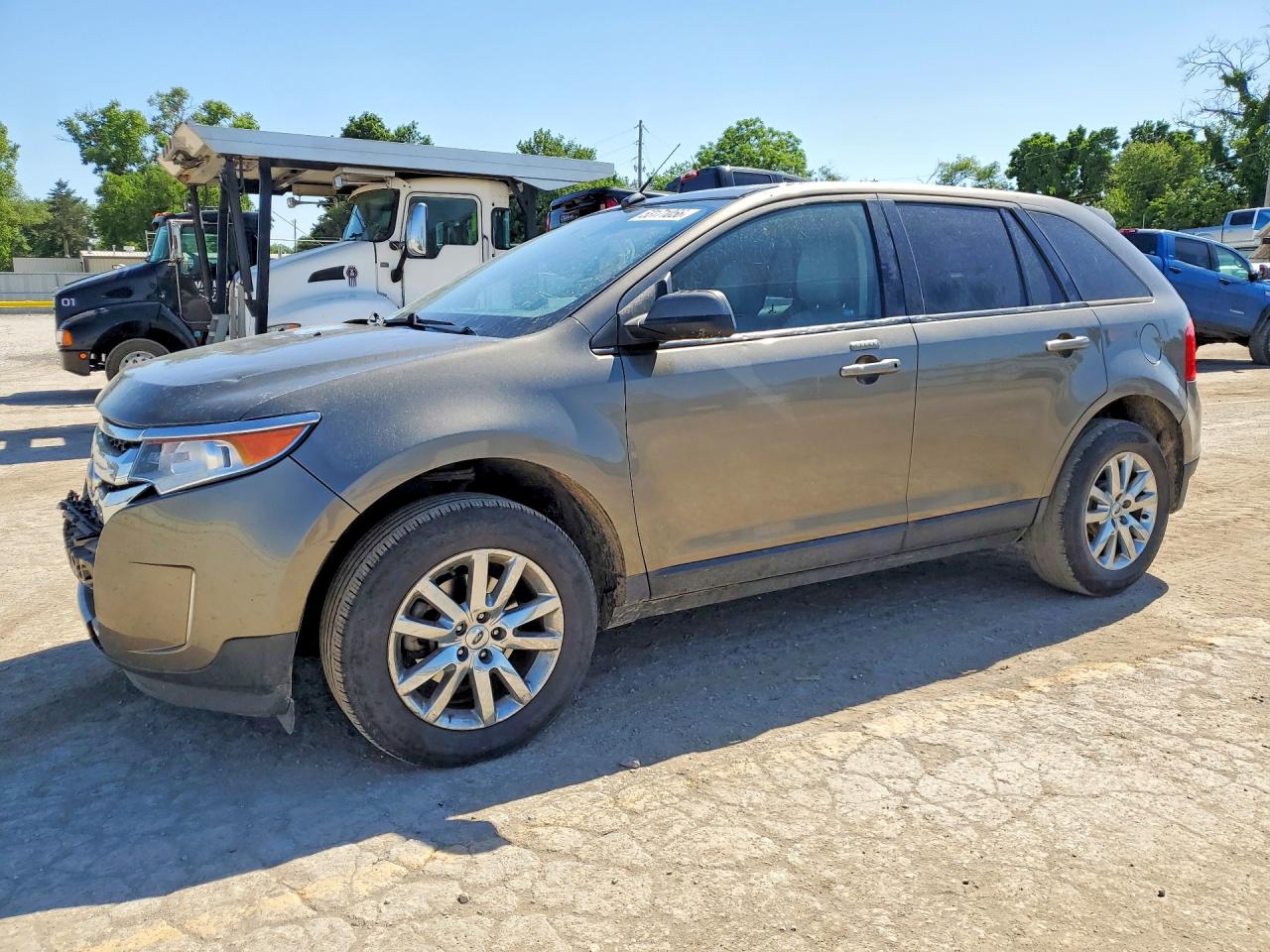 Salvage Ford Edge Image