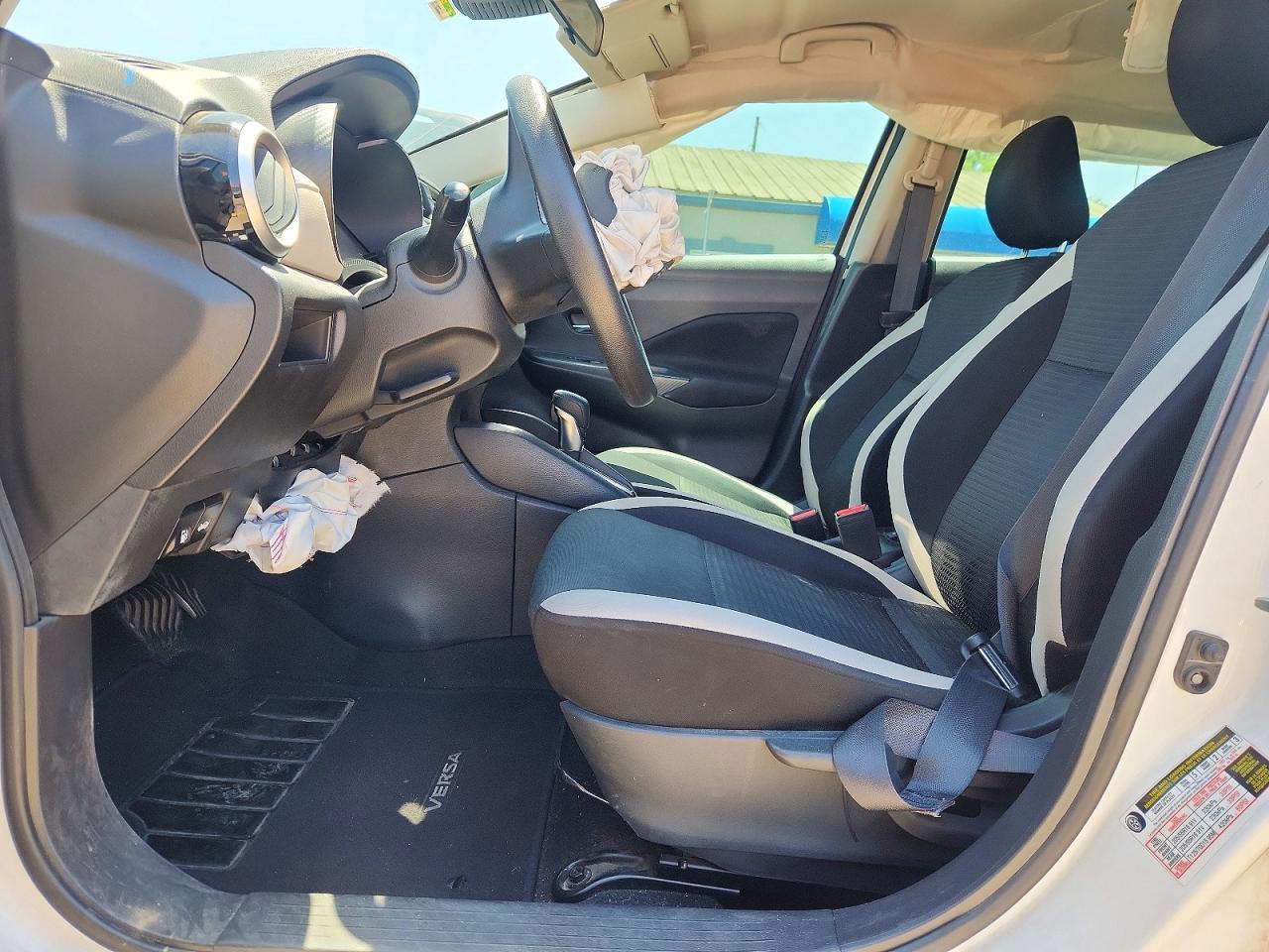 Nissan Versa Sv