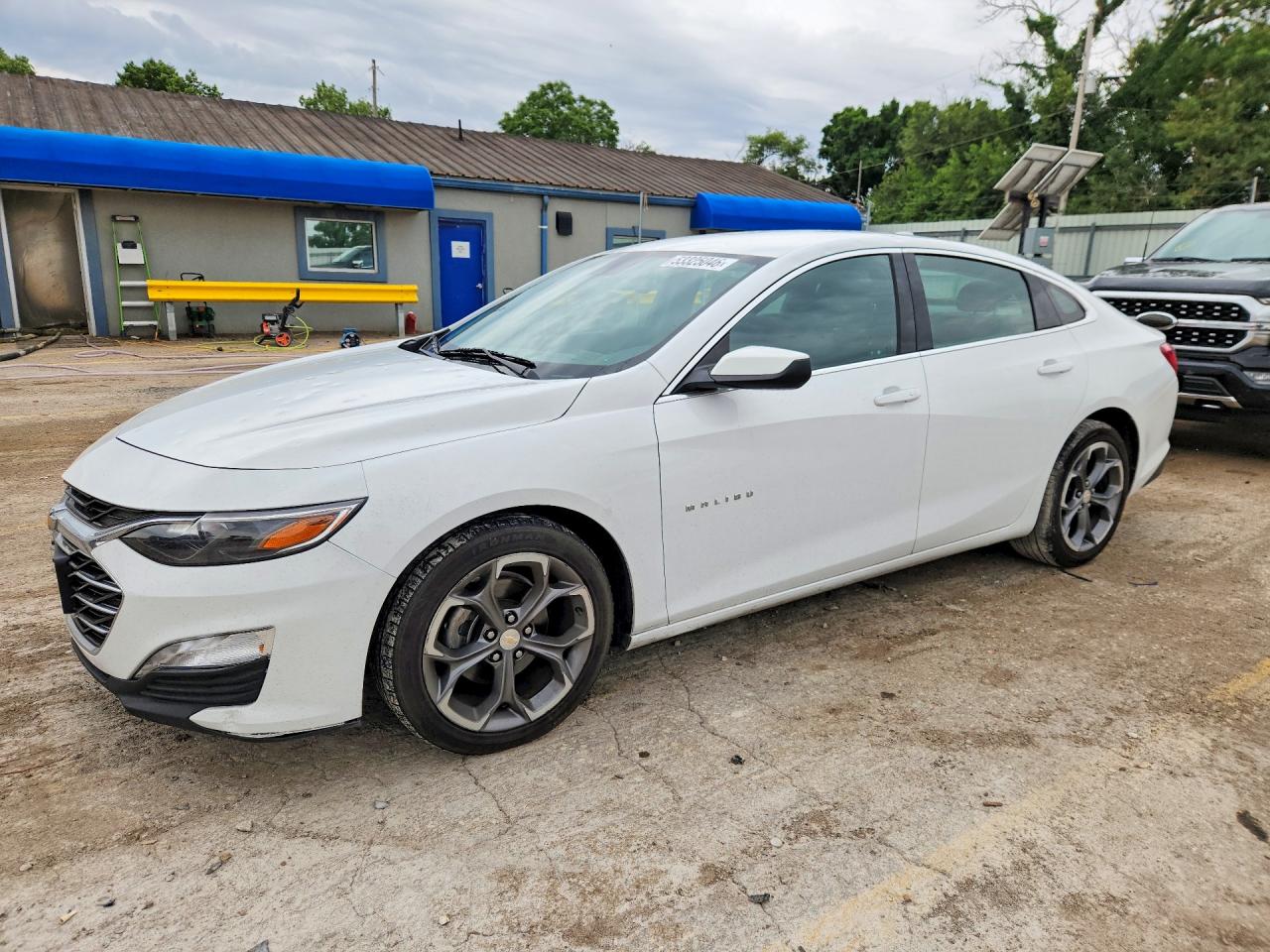 Salvage Chevrolet Malibu Image