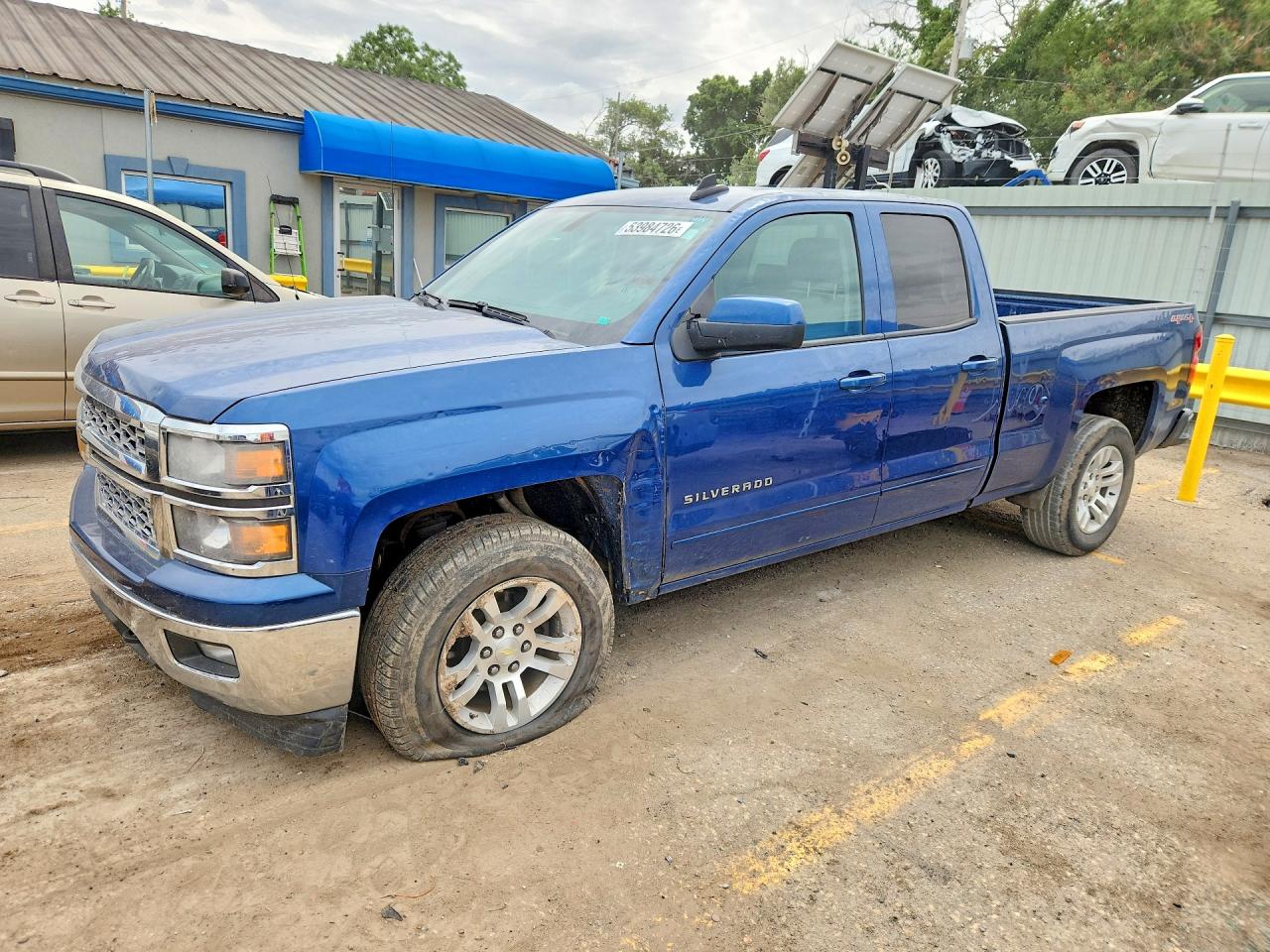 Salvage Chevrolet Silverado Image