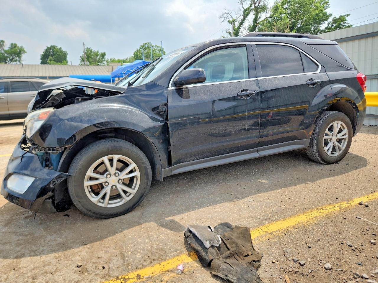 Salvage Chevrolet Equinox Image