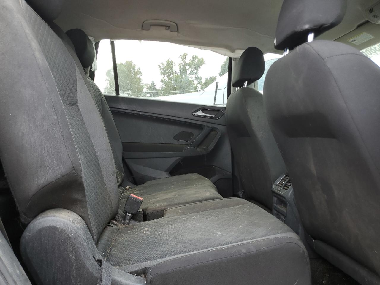 Volkswagen Tiguan S