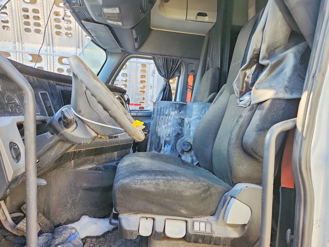 Freightliner Cascadia 126