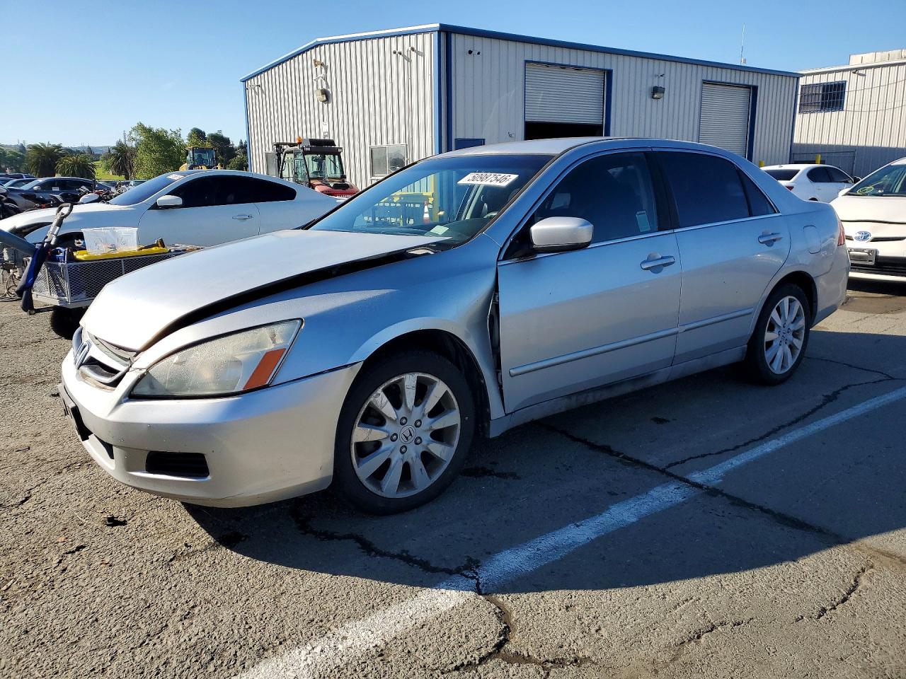 Salvage Honda Accord Image