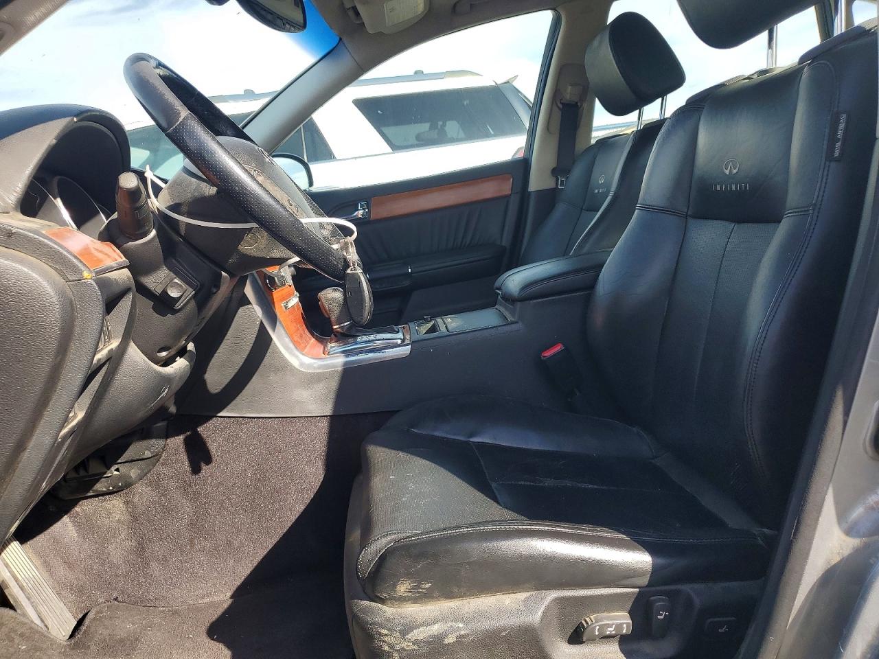 INFINITI M35 Base