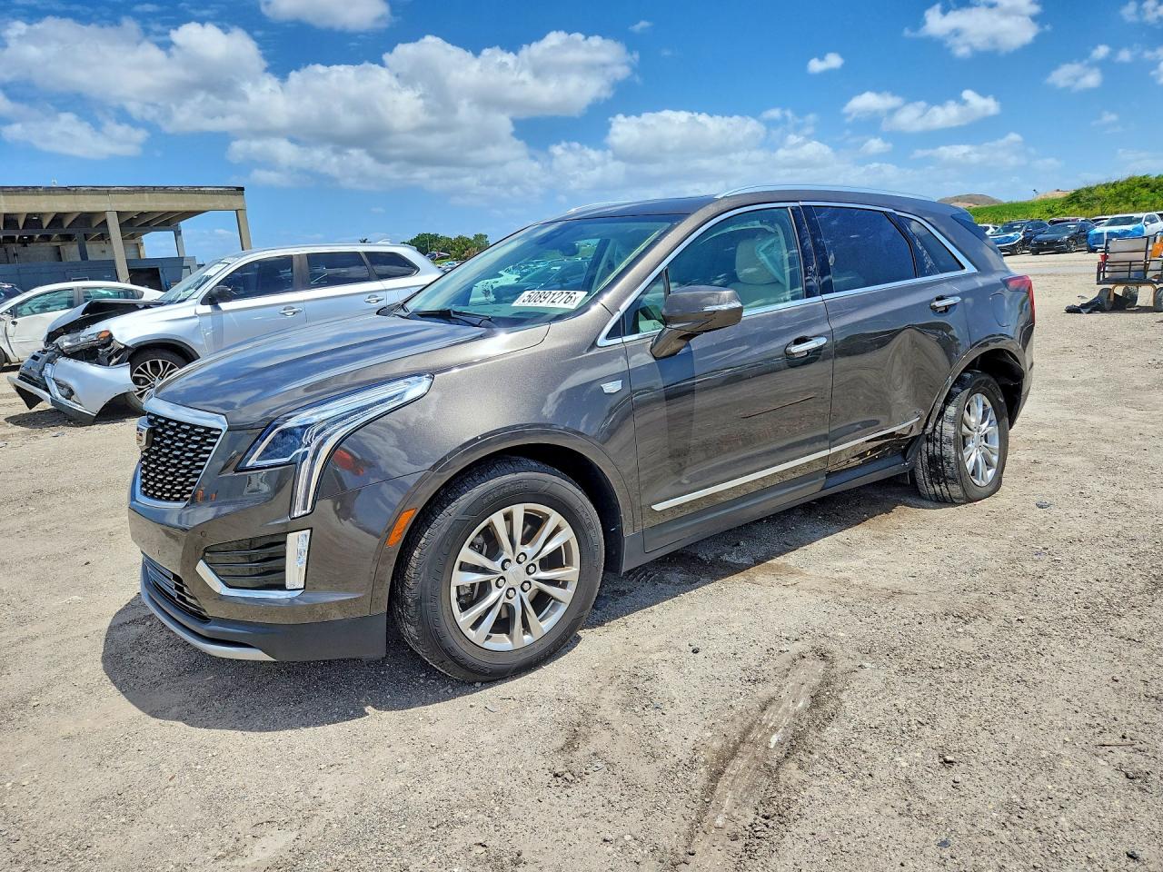 Salvage Cadillac XT5 Image