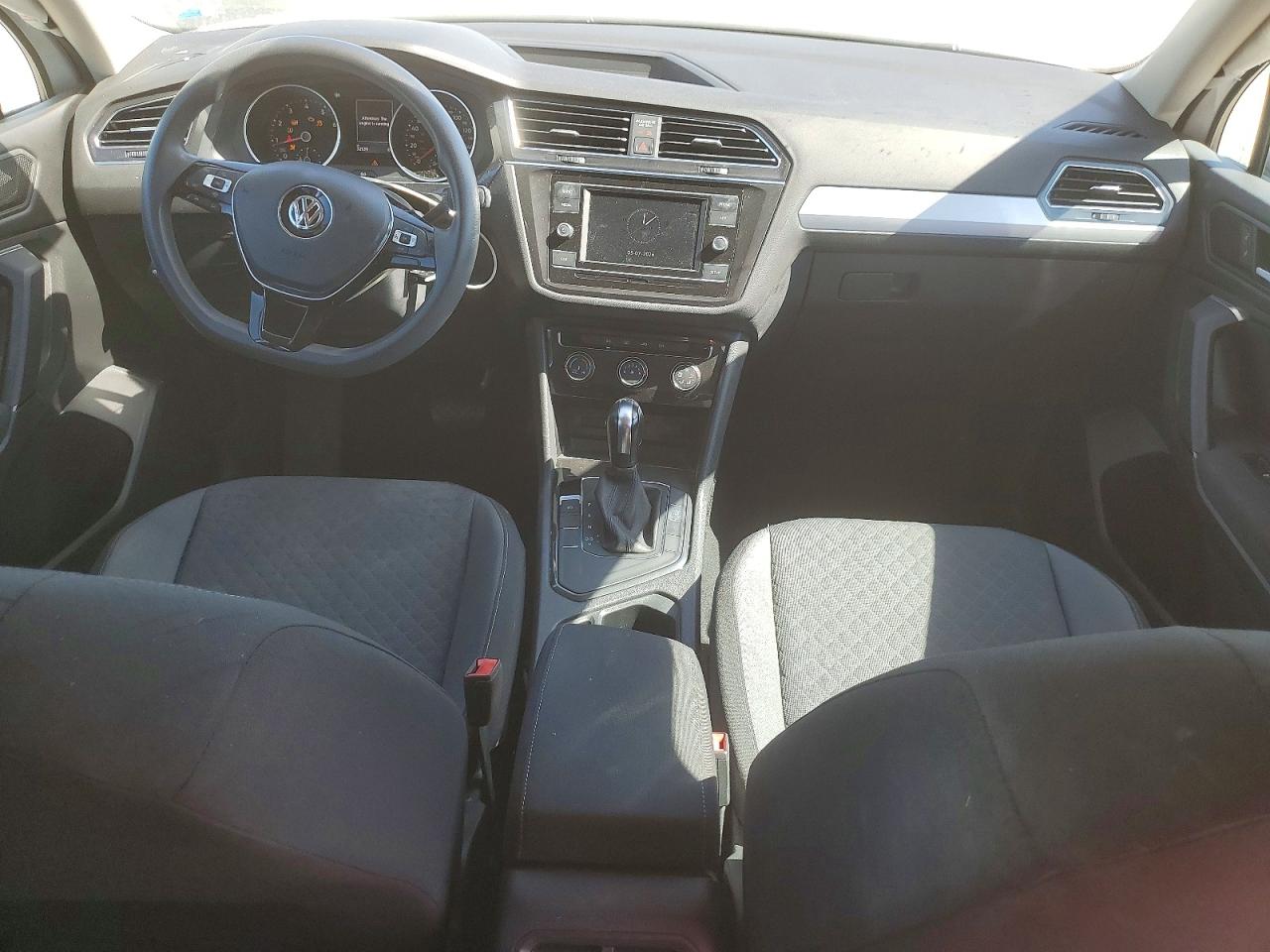 Volkswagen Tiguan S