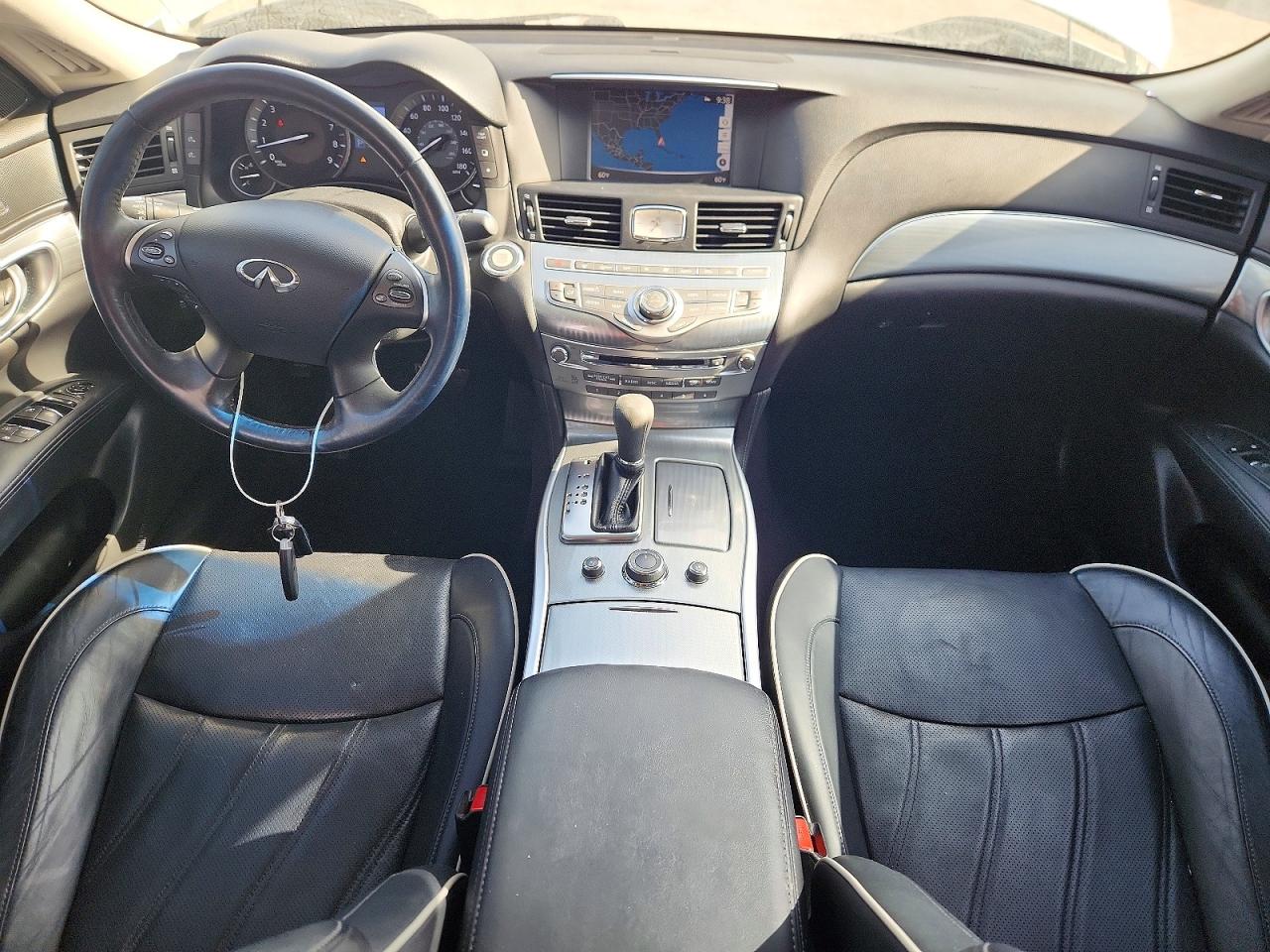INFINITI Q70 3.7 Luxe