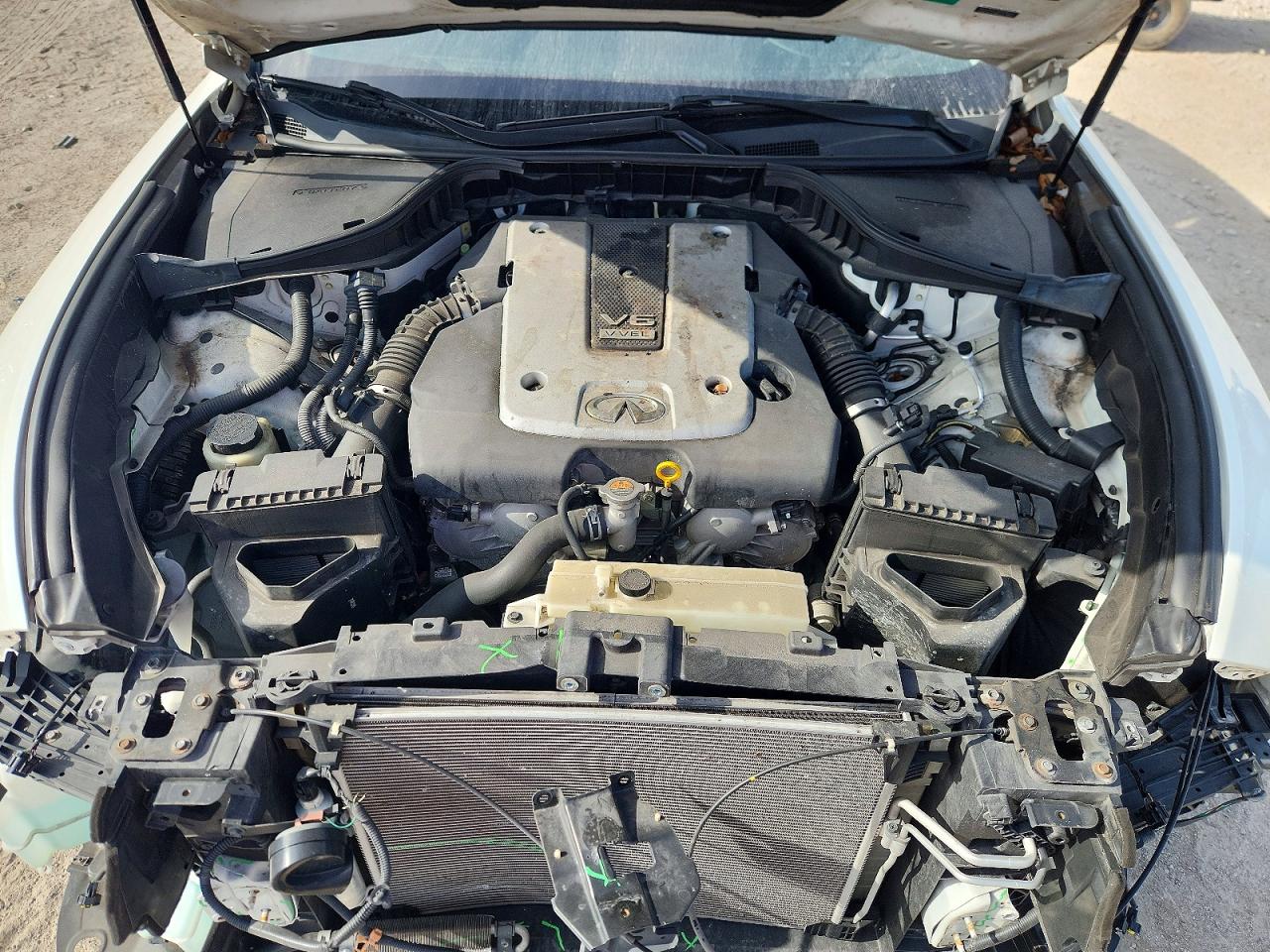 INFINITI Q70 3.7 Luxe