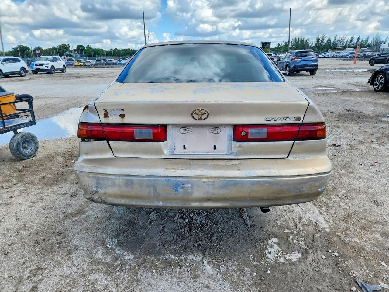 Toyota Camry Le