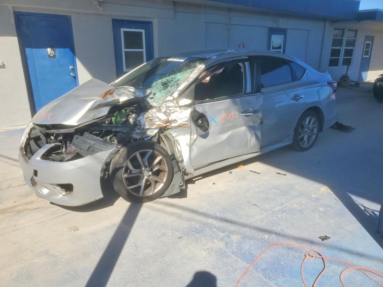 Salvage Nissan Sentra Image