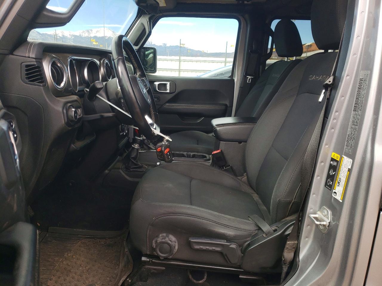 Jeep Wrangler Sahara