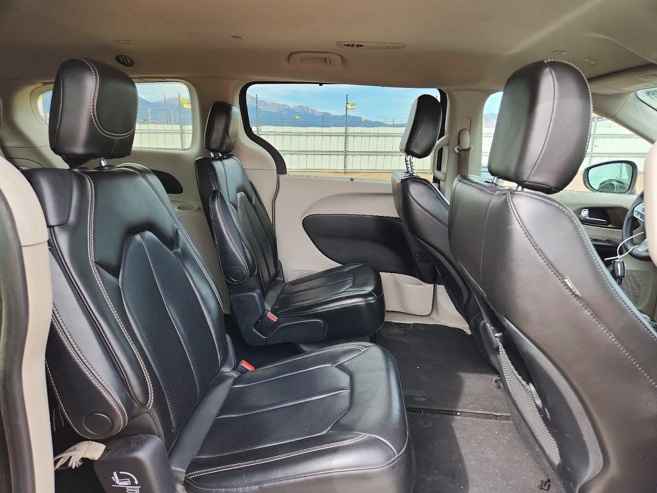Chrysler Minivan Lxi