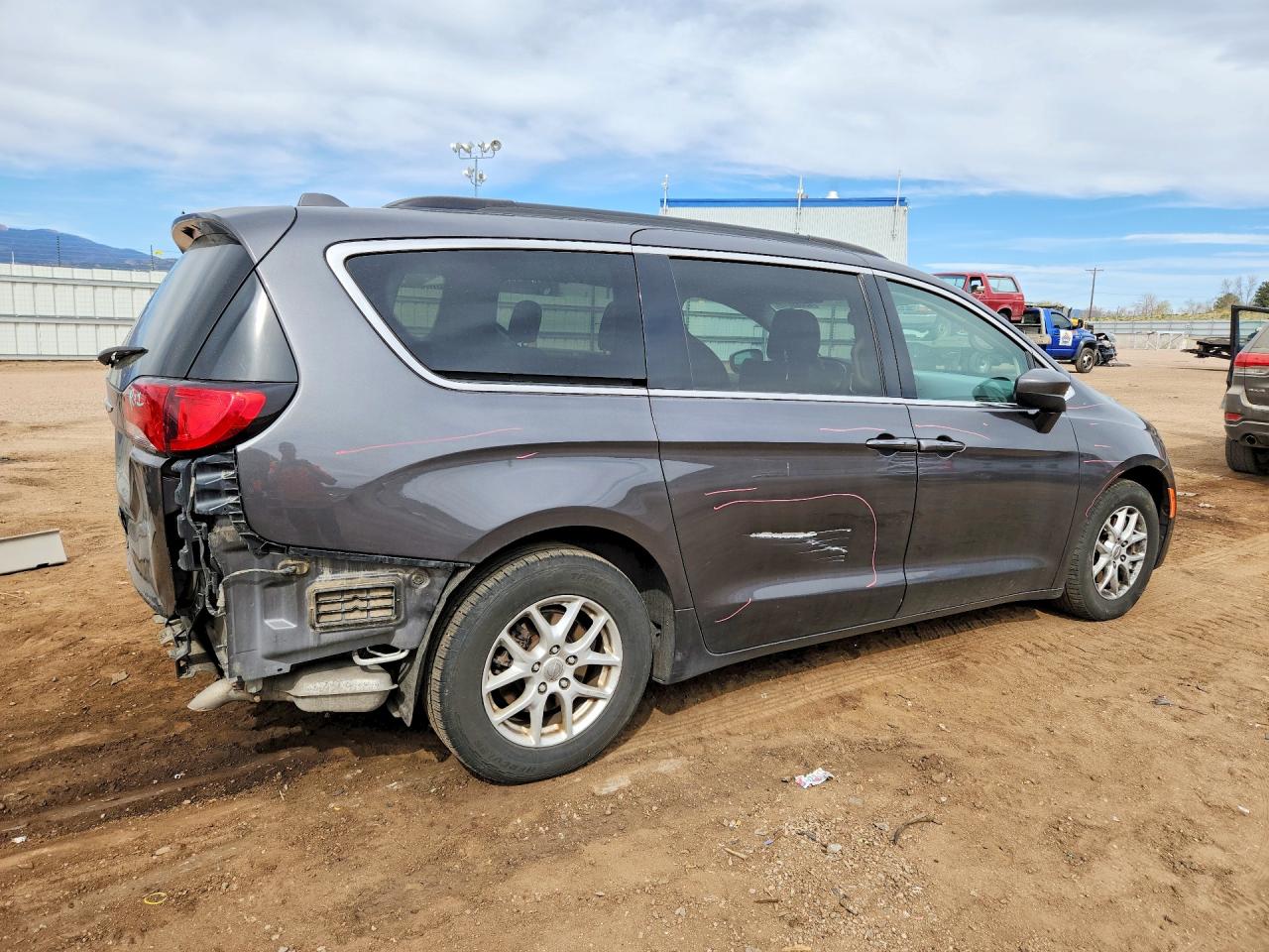 Chrysler Minivan Lxi