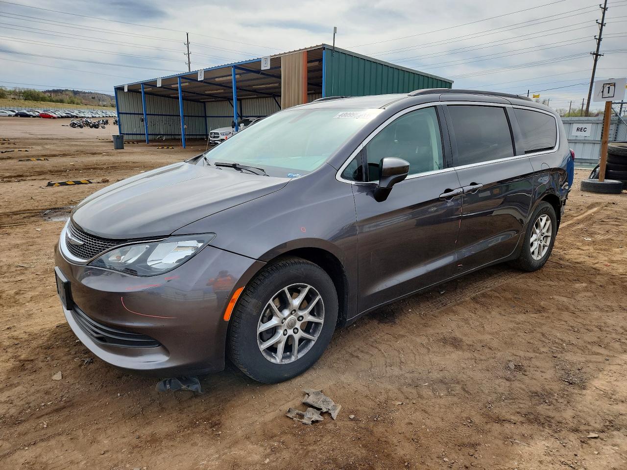 Salvage Chrysler Minivan Image
