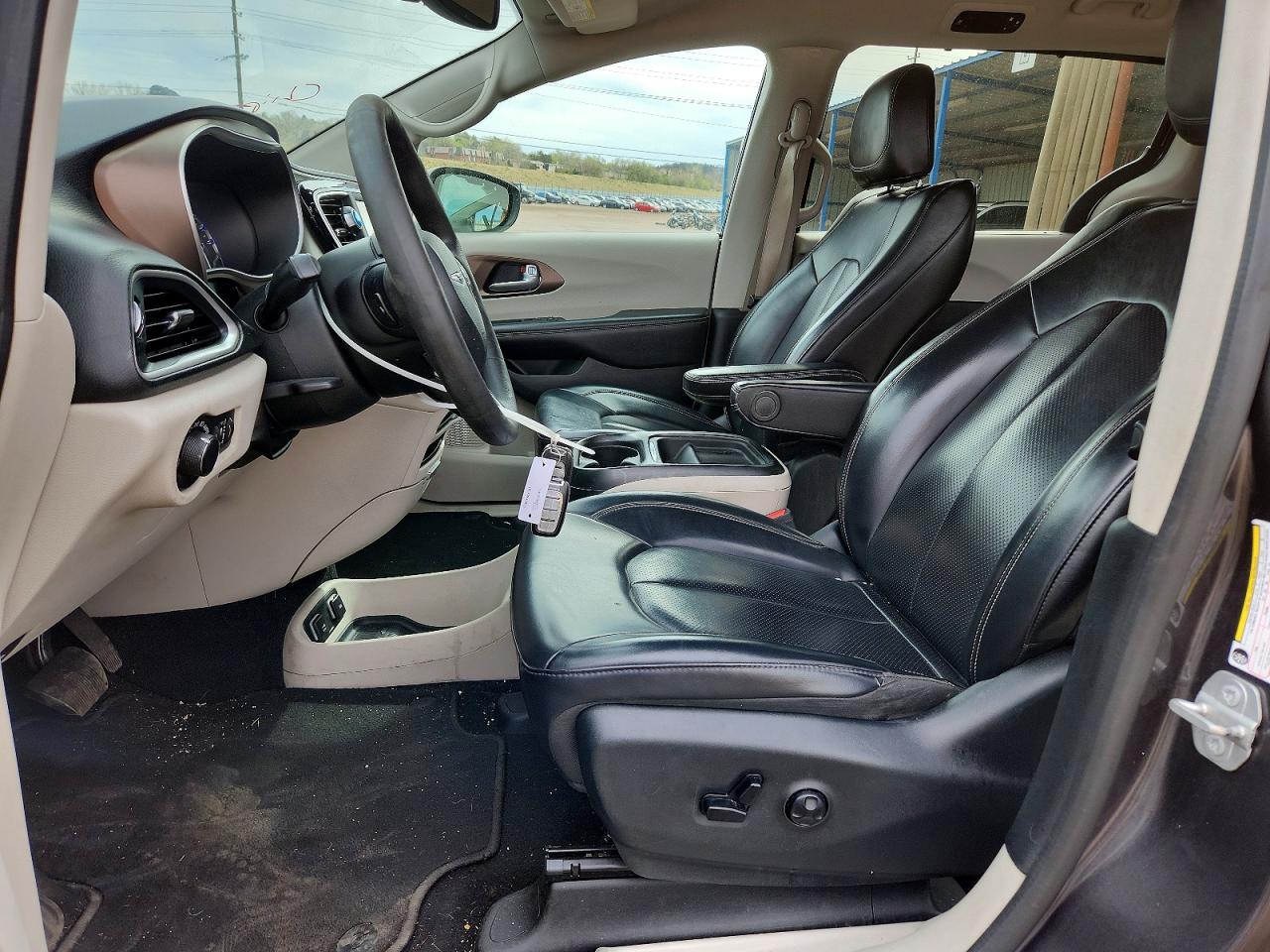 Chrysler Minivan Lxi