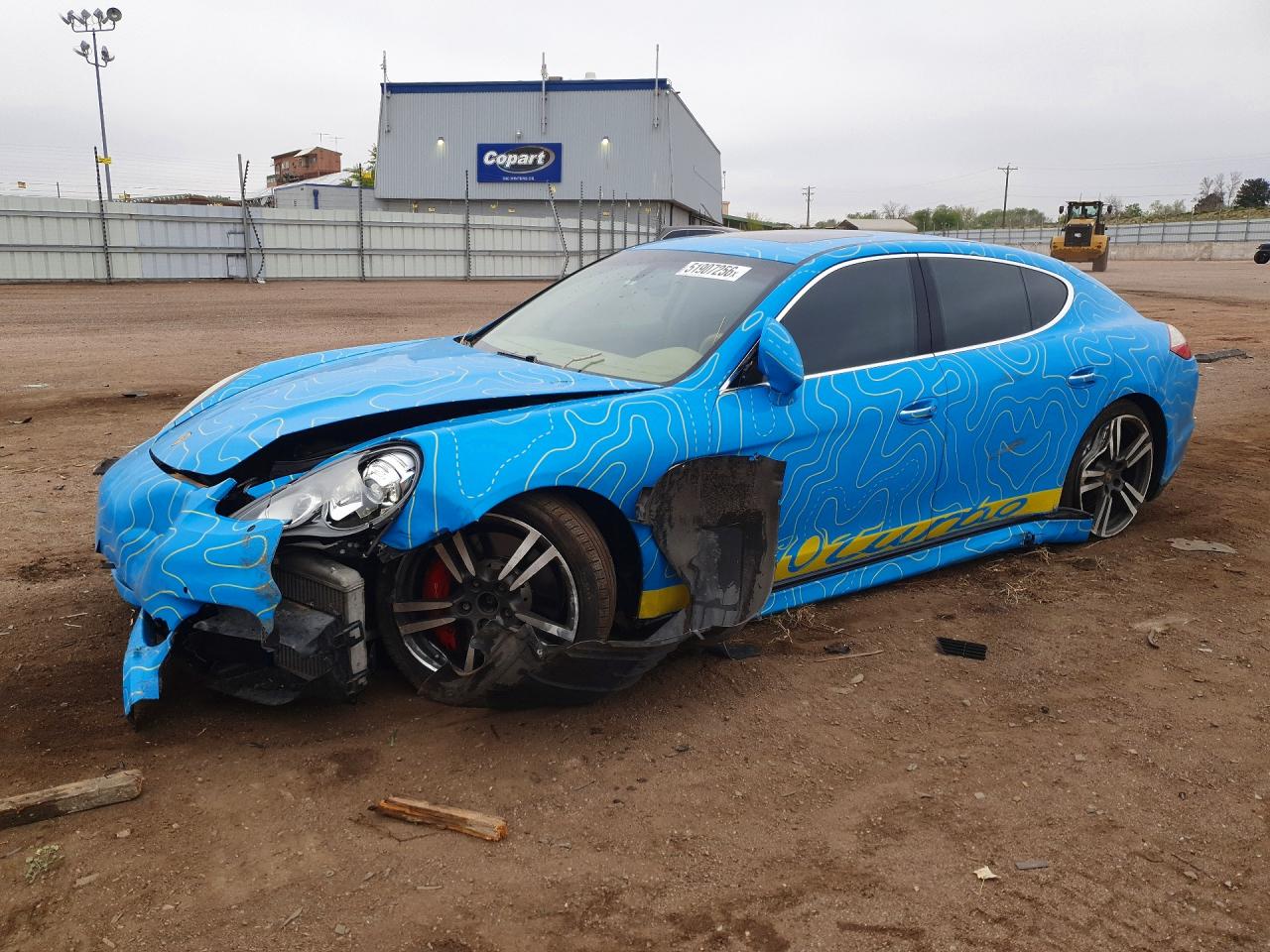 Salvage Porsche Panamera Image