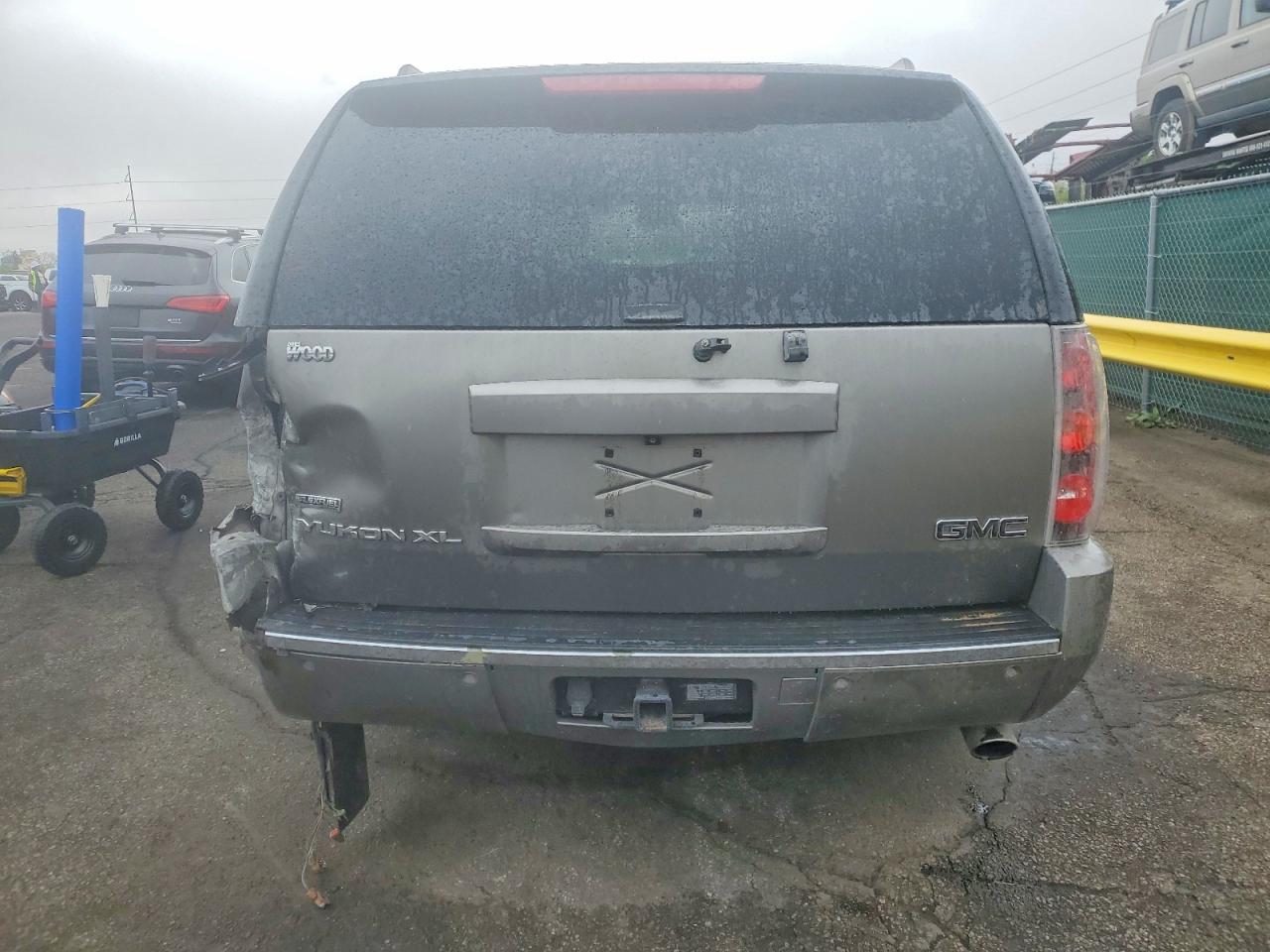 GMC Yukon Denali