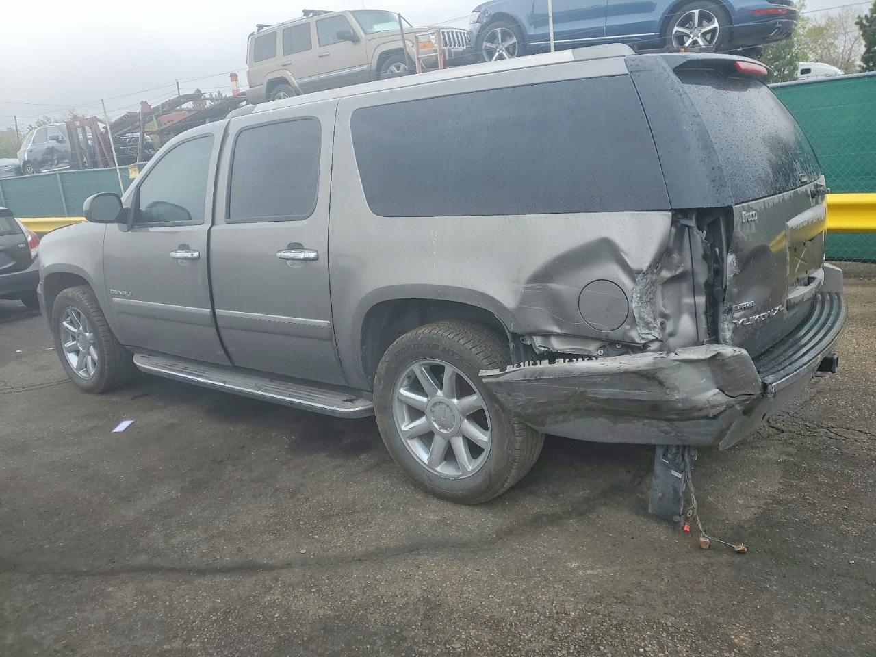 GMC Yukon Denali