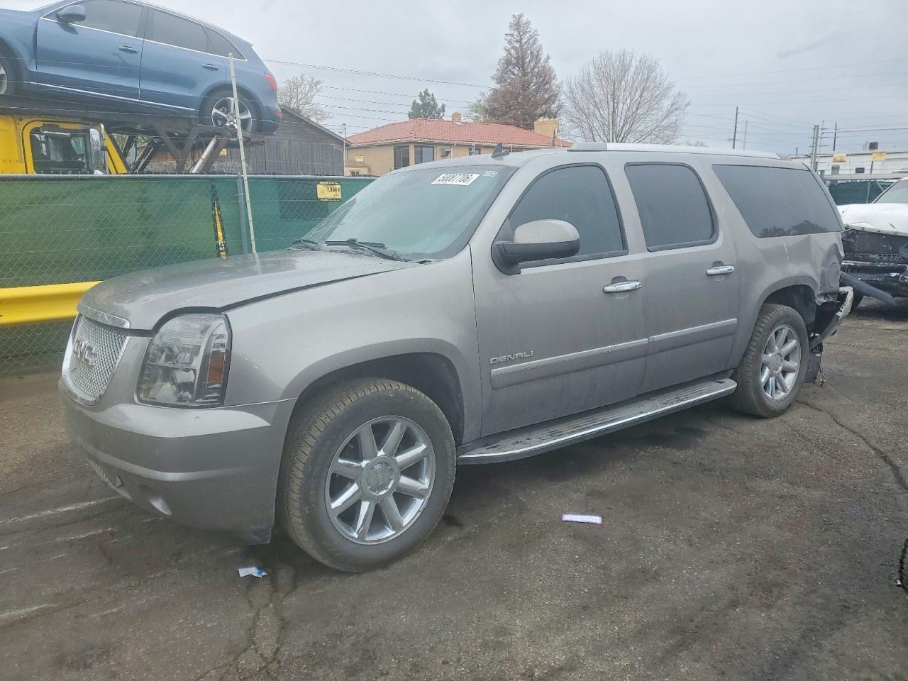 Salvage GMC Yukon Image