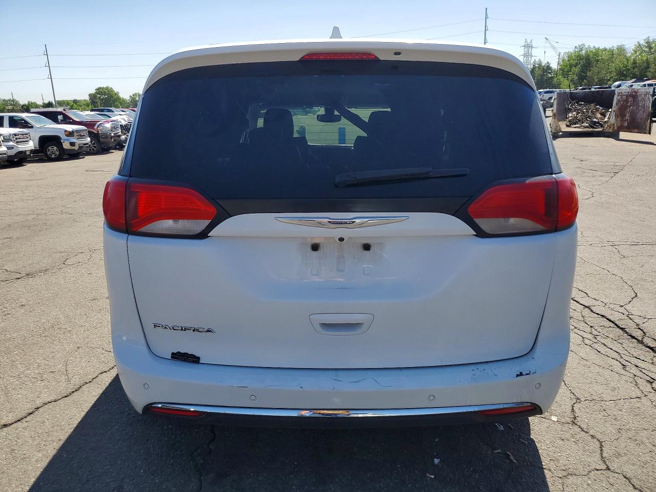 Chrysler Pacifica Touring L