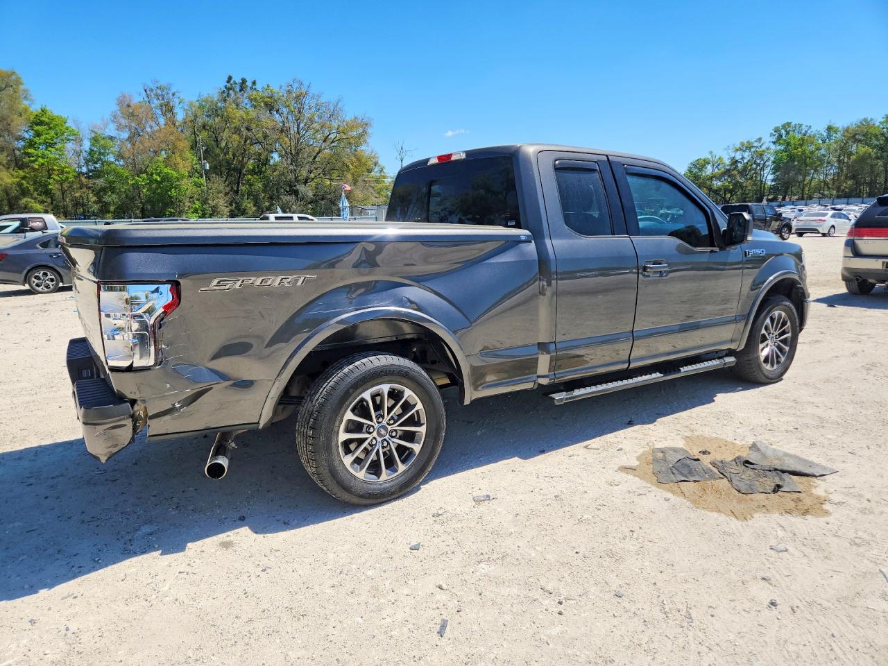 Ford F-150 Super Cab