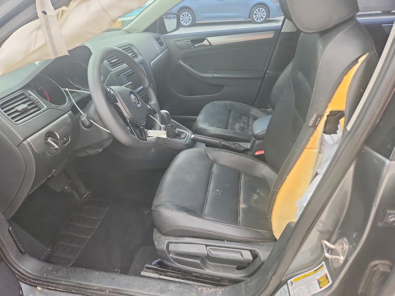 Volkswagen Jetta Se