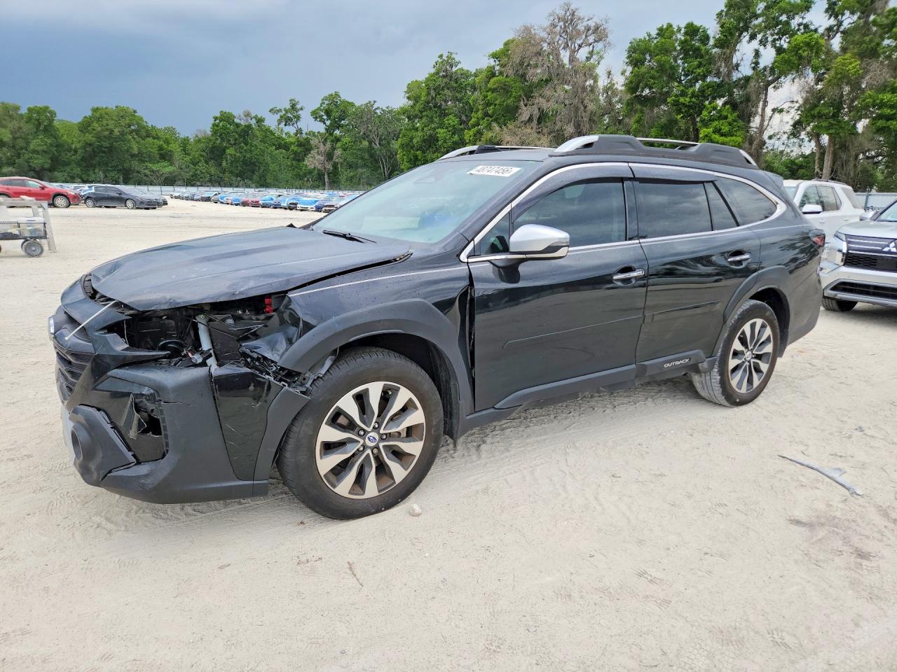Salvage Subaru Outback Image