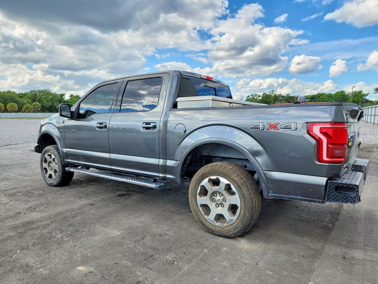 Ford F-150 Supercrew