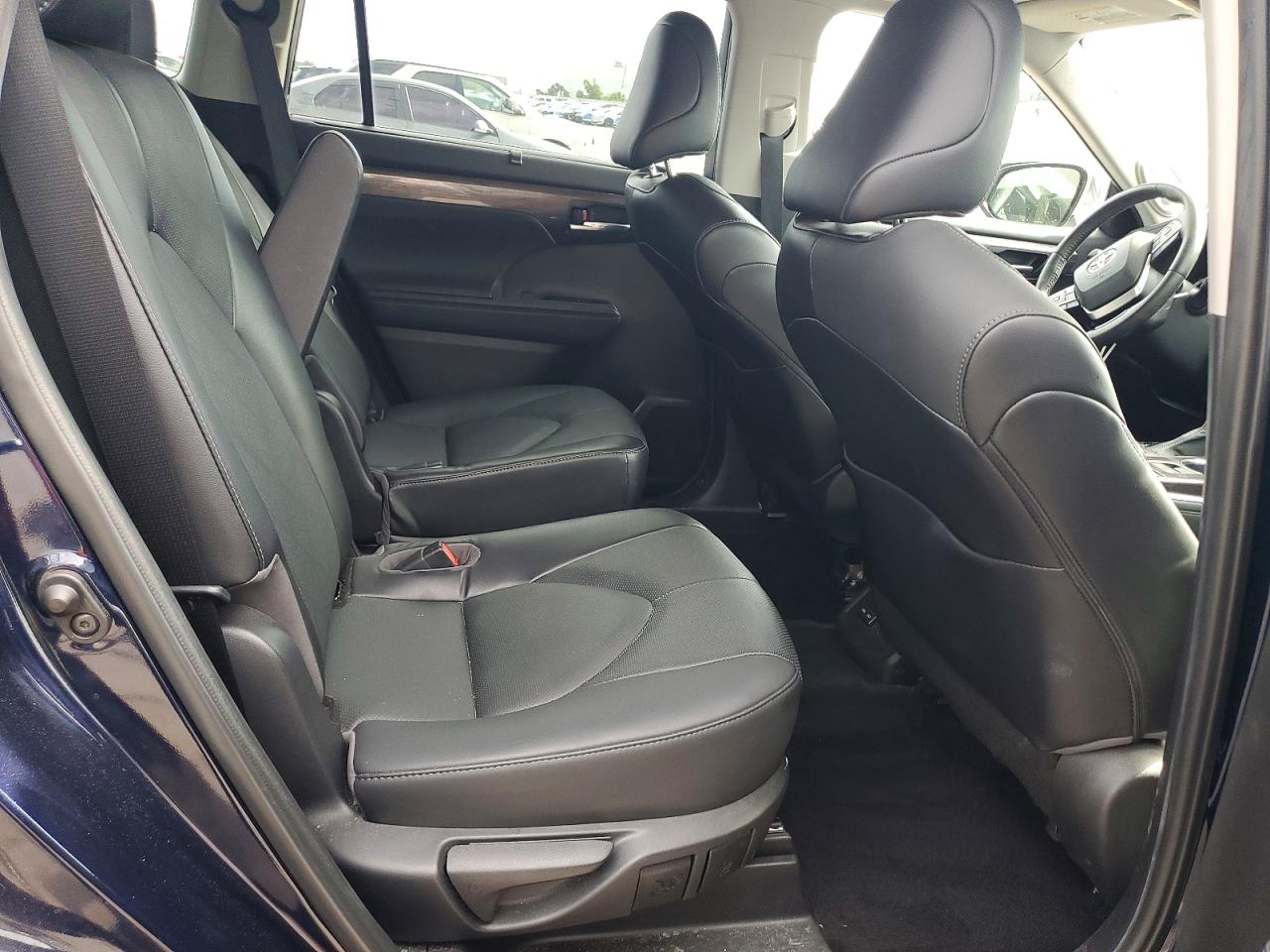 Toyota Highlander Platinum