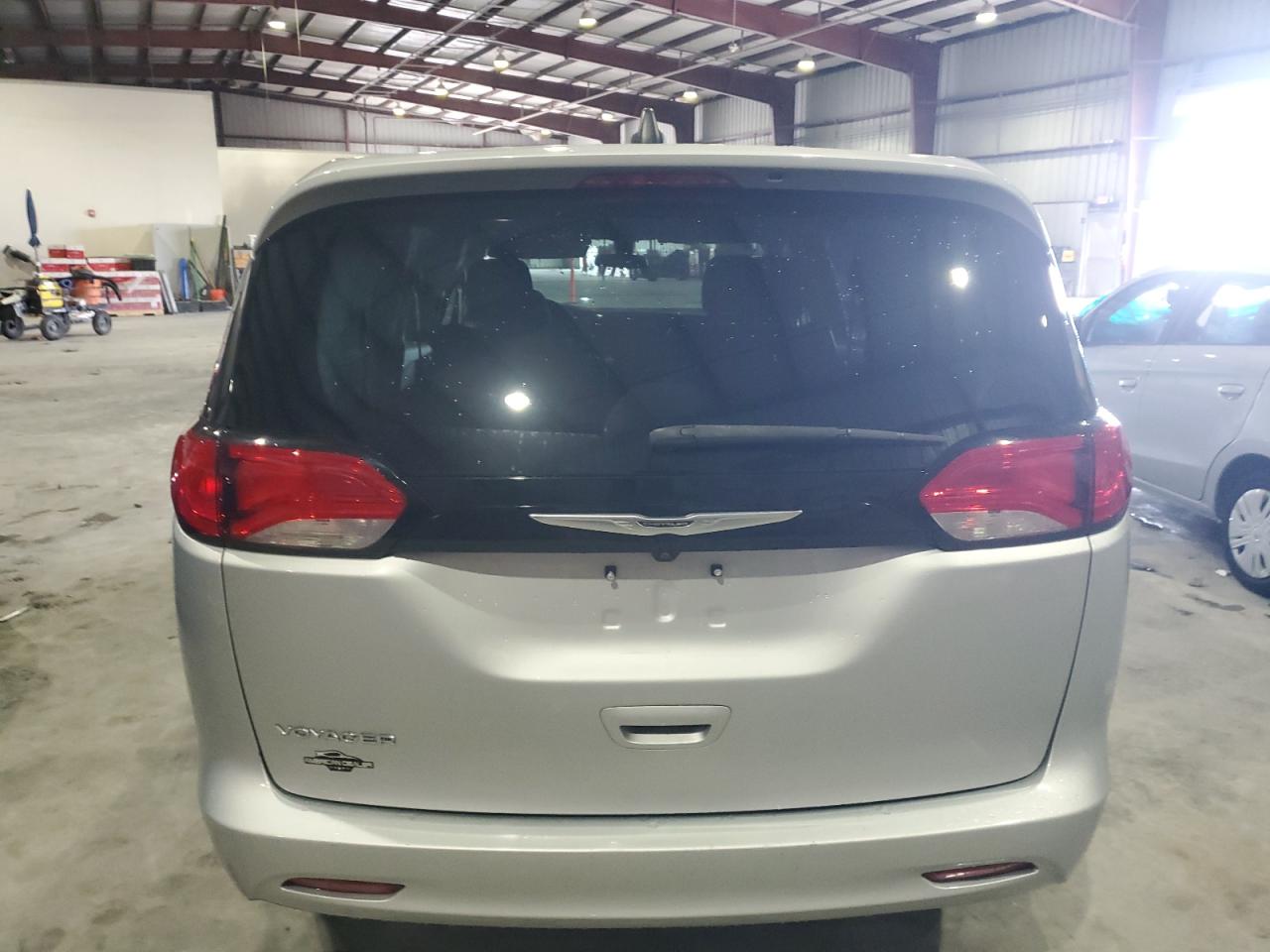Chrysler Minivan Lx
