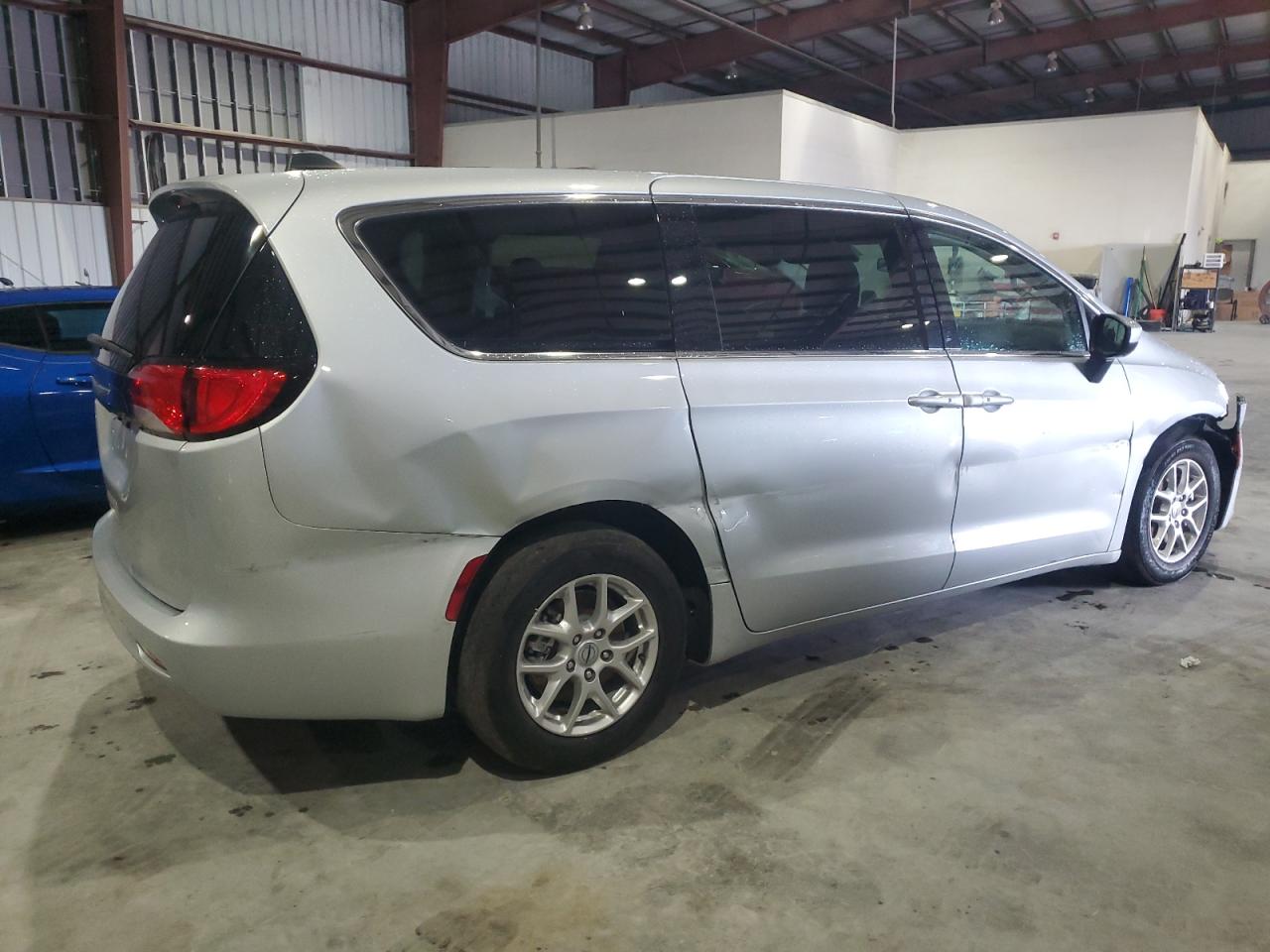 Chrysler Minivan Lx
