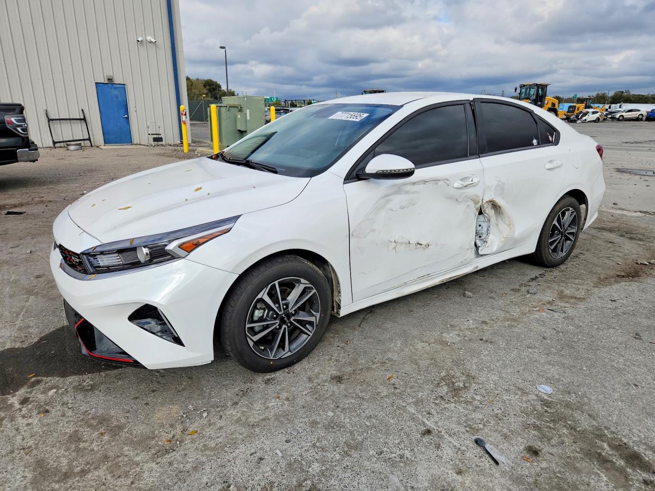 Salvage Kia Forte Image