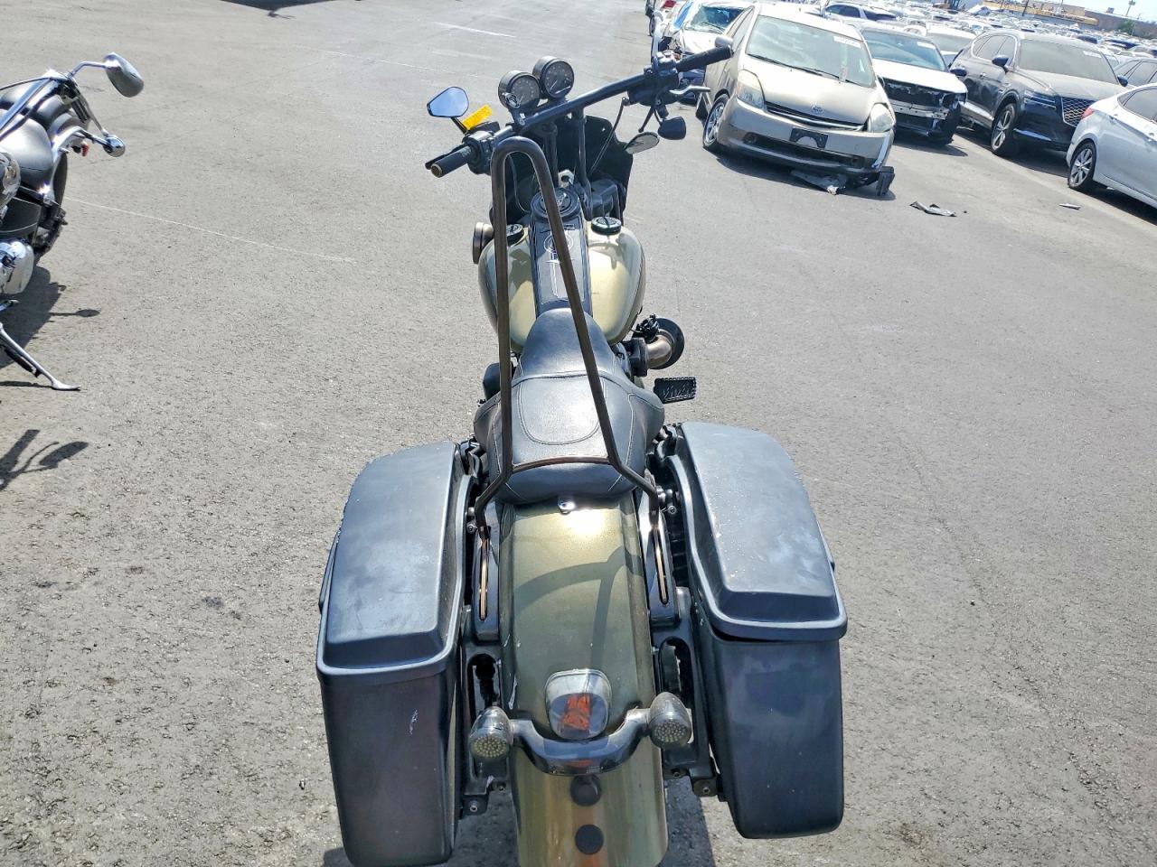 Harley-Davidson Fl