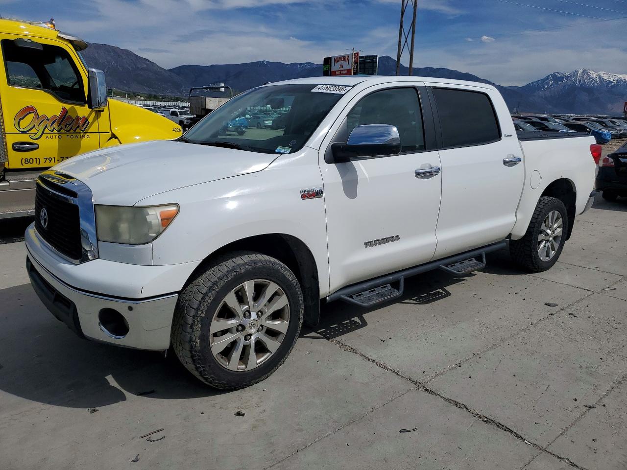 Salvage Toyota Tundra Image