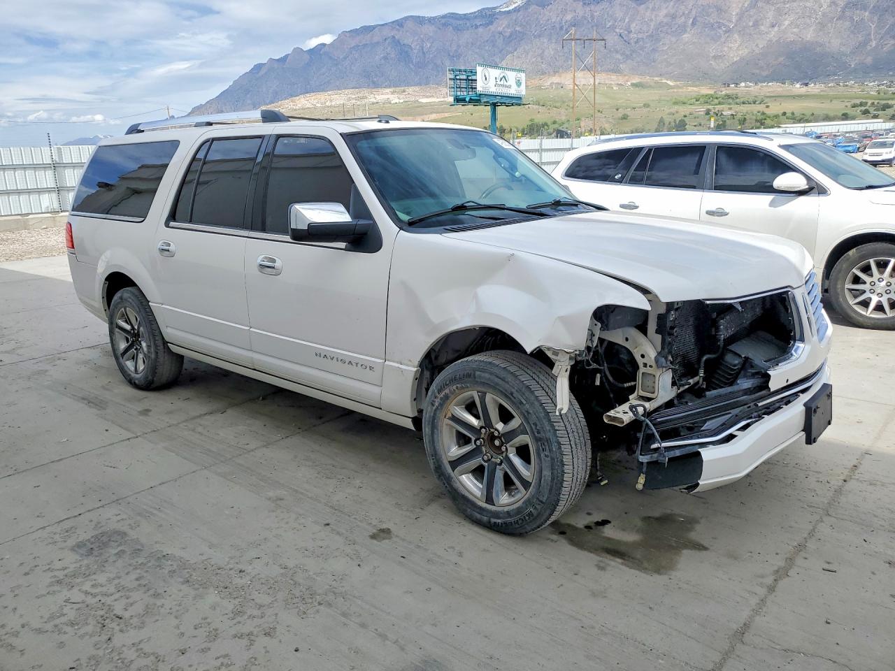Lincoln Navigator L