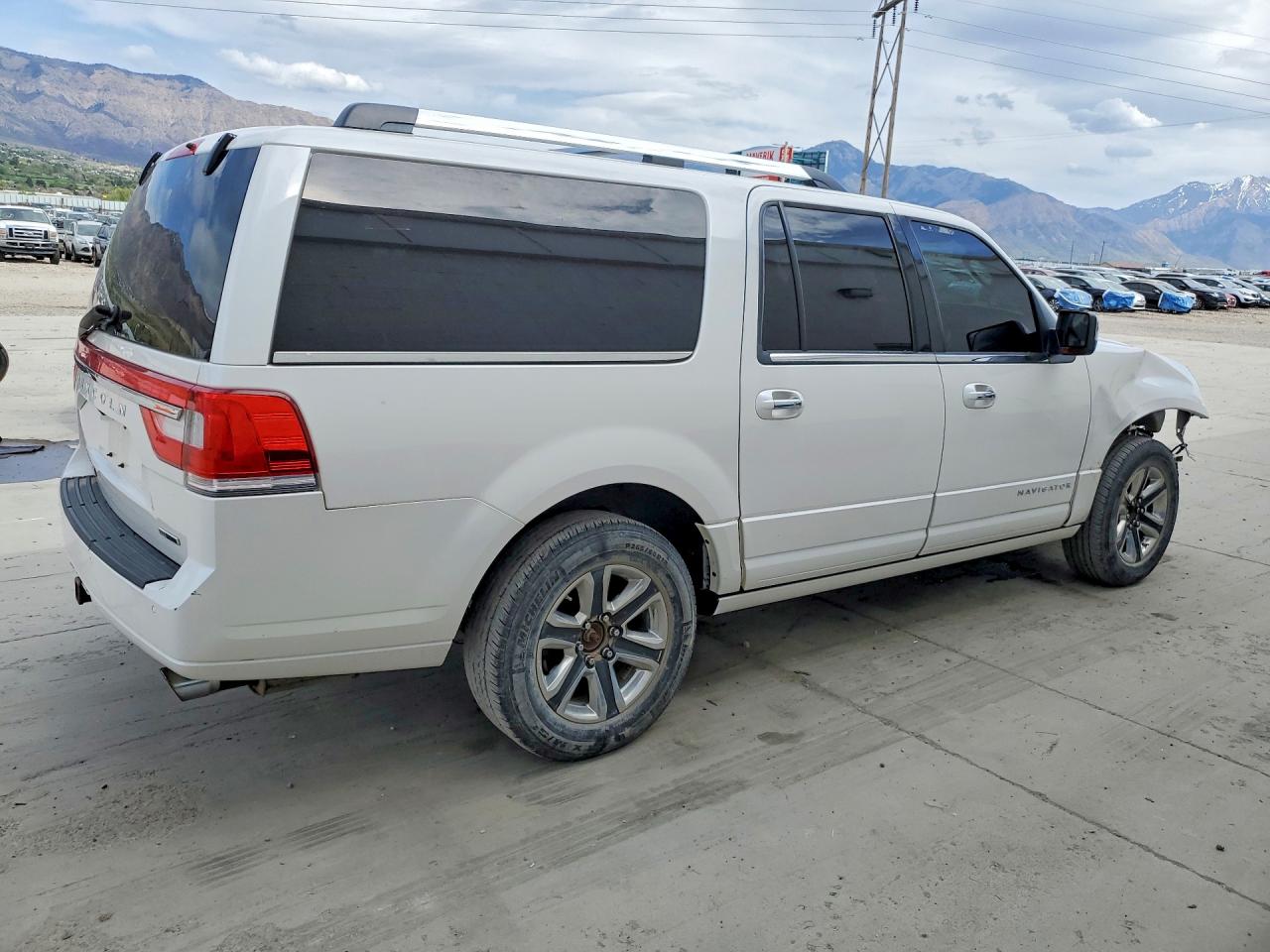 Lincoln Navigator L