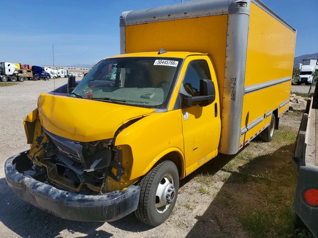 Salvage GMC Savana Image